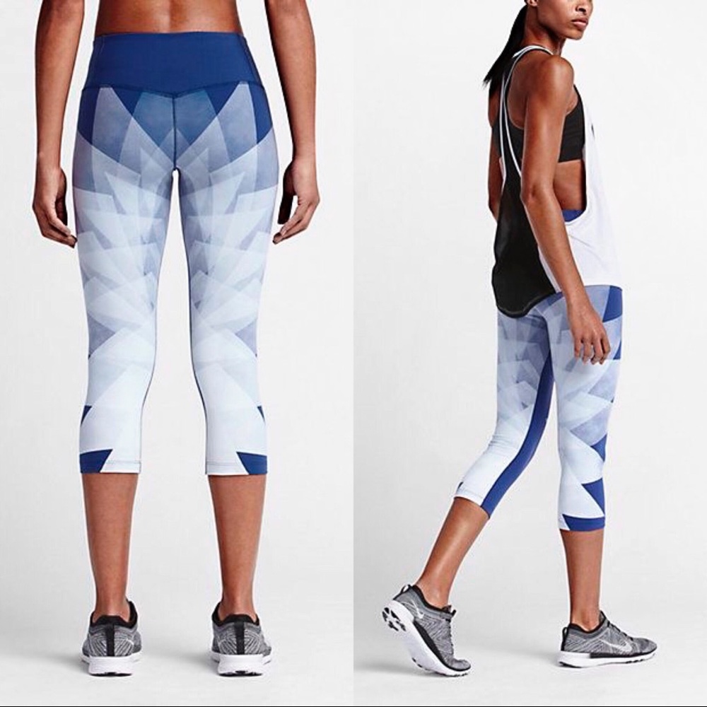 Nike Legendary Tight Waterglass Printed Legging - Picture 2 of 8